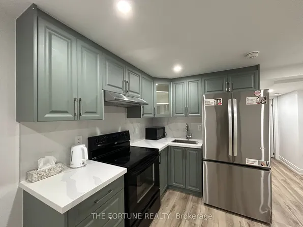 23 Bleasdale Ave #Basement, Brampton, ON L7A 0R1