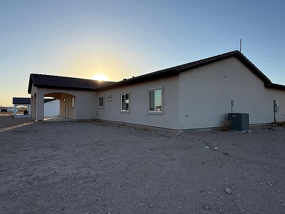 4th image of 37117 W Raymond Street