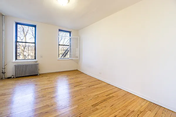 Rented by City Connections Realty | media 18