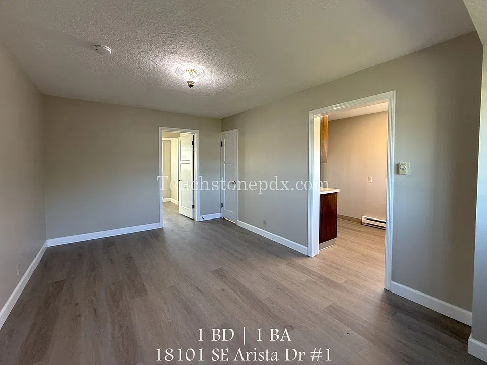 18101 SE Arista Dr