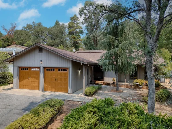 11876 Torrey Pines Dr, Auburn, CA 95602