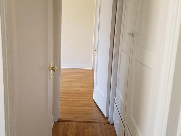 5th image of 531 E Lincoln Ave APT 6P