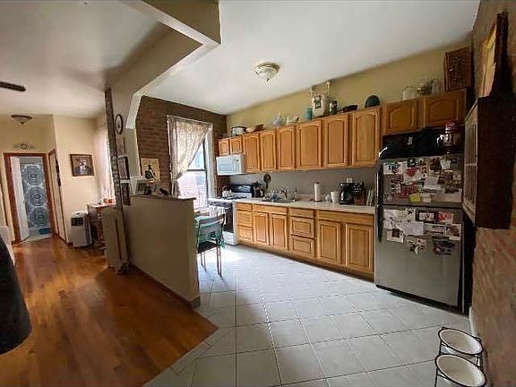 2nd image of 563 W 184th St #2H