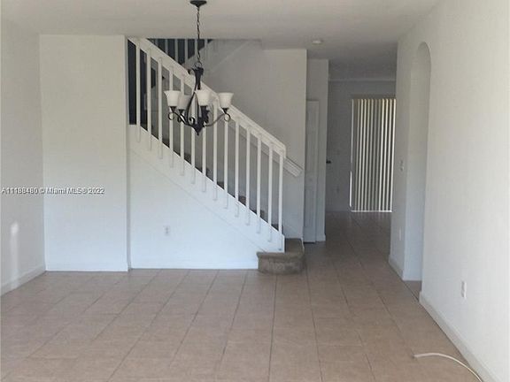 2nd image of 1035 NE 41st Pl #1035