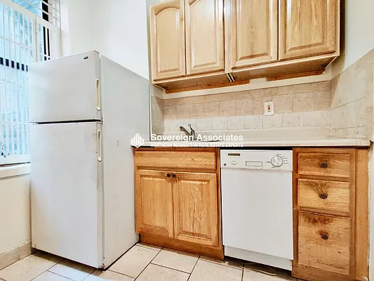 Rented by Sovereign Associates | media 20