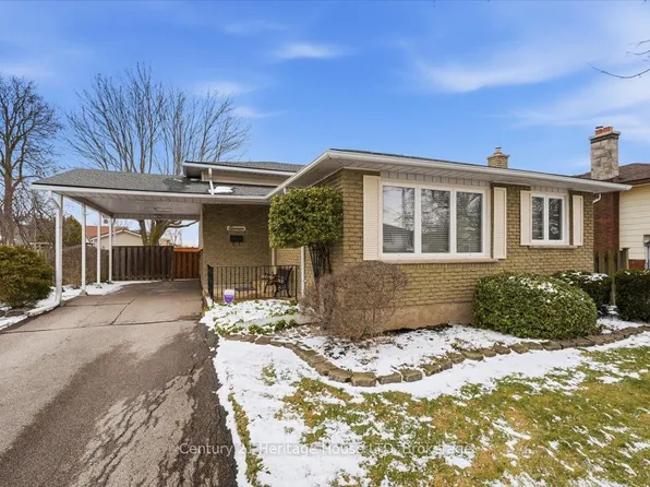 11 Robert St, Welland, ON L3B 5T8