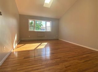 365 Huntington Ave #3A, Bronx, NY 10465