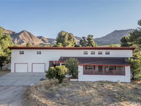 6474 Macapa Dr, Phelan, CA 92371
