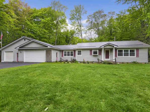 W6806 N Fairland Loop, Menominee, MI 49858