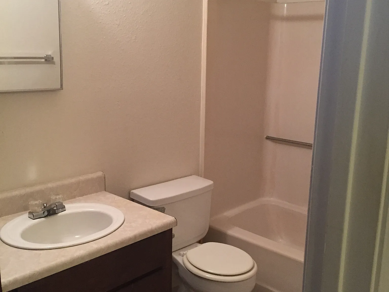 1 bed, 650 sqft, $680 — Photo 2