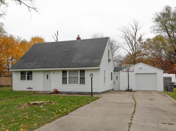 117 Carleton Dr N, Battle Creek, MI 49017