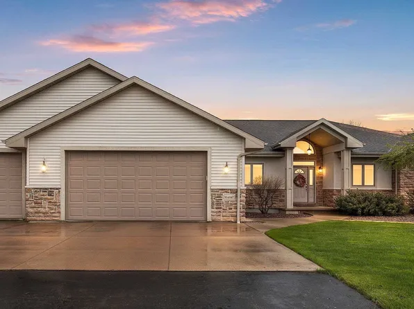 W4847 Cliff View Dr, Sherwood, WI 54169