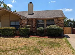 107 Hickory Springs Dr, Euless, TX 76039