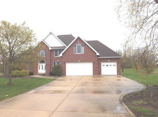 26850 S Foxwood Dr, Monee, IL 60449