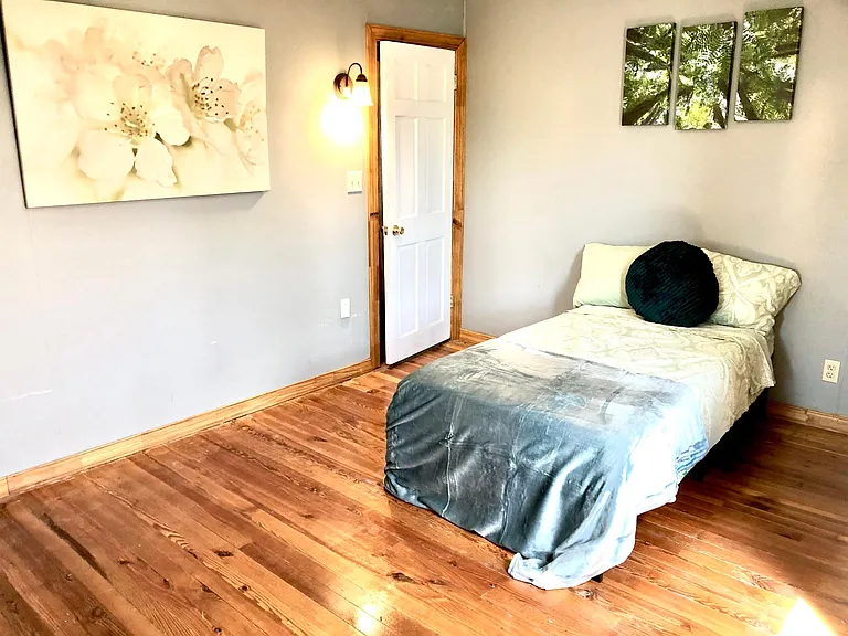 56 New St #56 — Photo 4