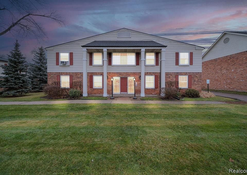 825 W Maple Rd, Clawson, MI 48017 Zillow