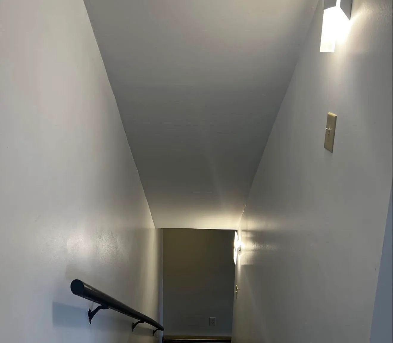 2 bed, 700 sqft, $1,400 — Photo 3