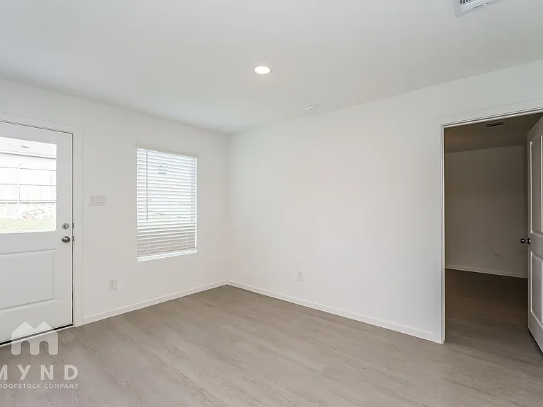 2732 River Knoll Ln — Photo 15