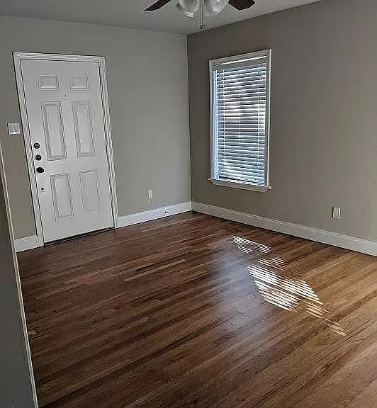 2547 Searcy Dr — Photo 1