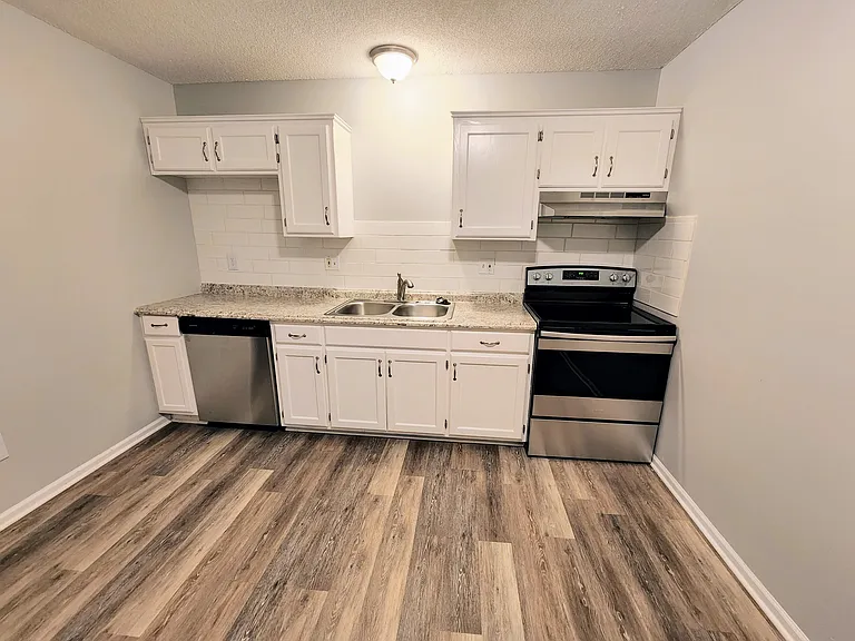 525 W Loula St #525 — Photo 7