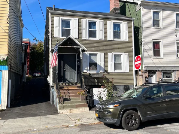 54 N Bridge St #1, Poughkeepsie, NY 12601