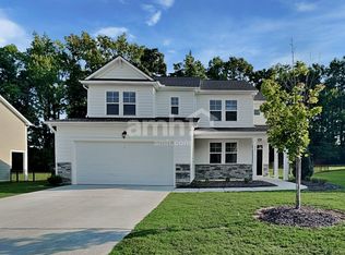 124 Gregory Dr, Clayton, NC 27520