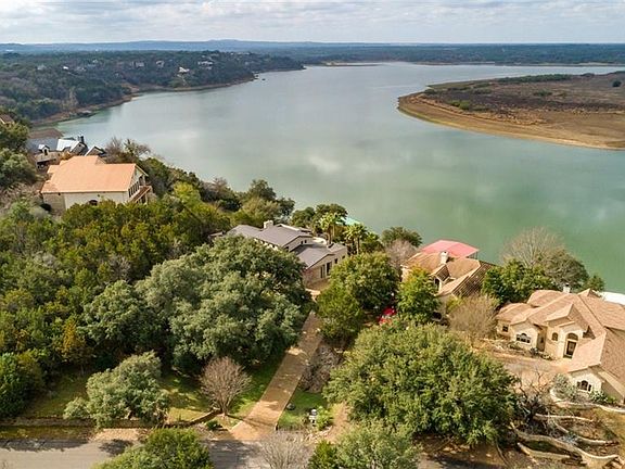 2nd image of 311 Harbor Dr