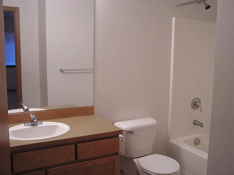 48 Beacon Dr #C — Photo 12