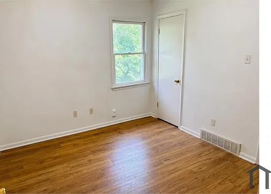 3 bed, 1561 sqft, $1,620 — Photo 4