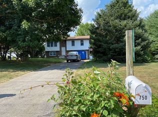 750 Sells Station Rd, Littlestown, PA 17340