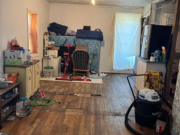 2nd image of 1705 Arizona Ave