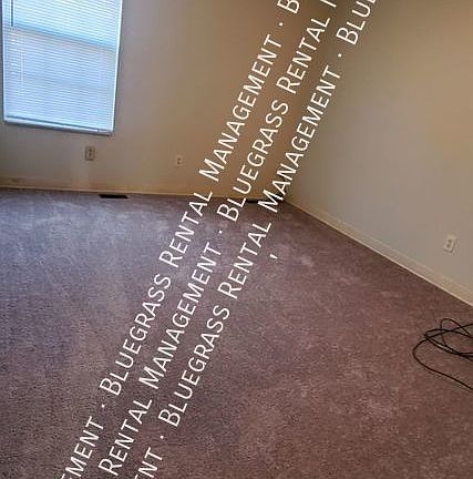 3rd image of 3721 Trent Cir