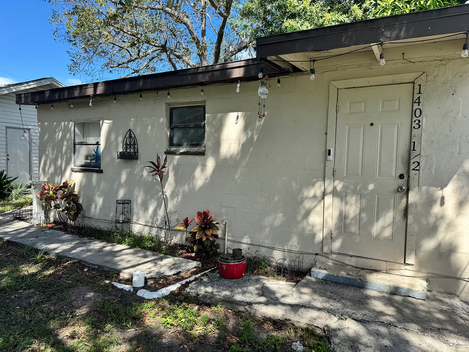 2 bed, $995 — Photo 1