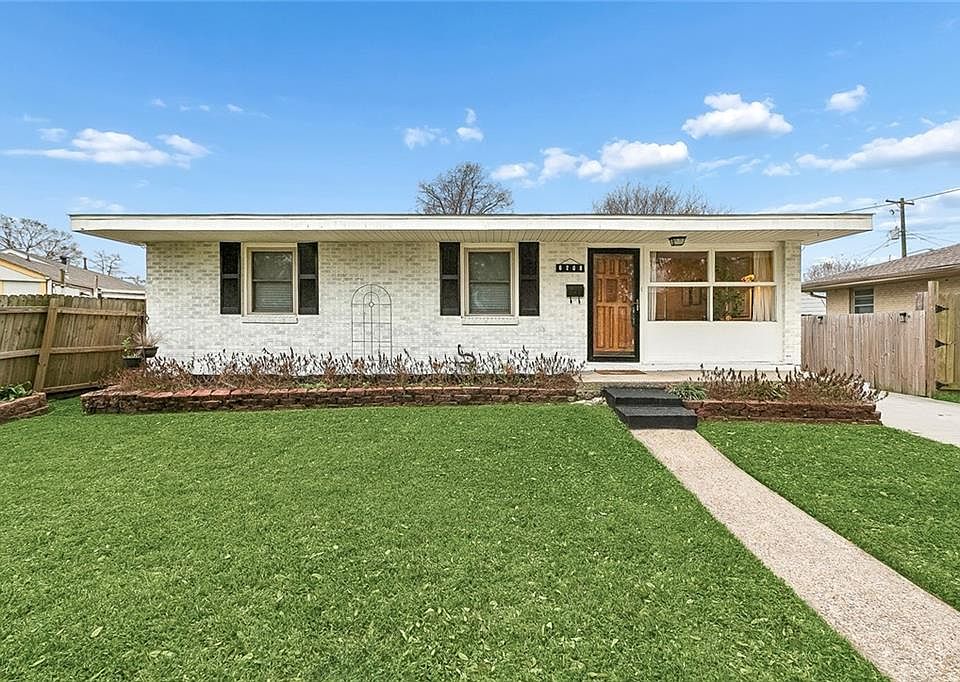 1st image of 6208 Cummins St