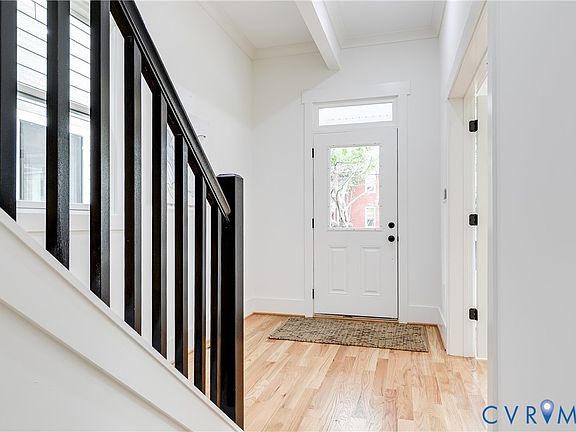 4th image of 2611 E Marshall St