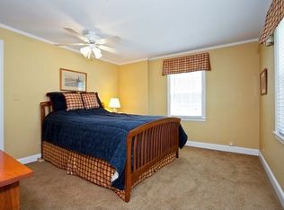 311 Forest Rd, Hinsdale, IL 60521