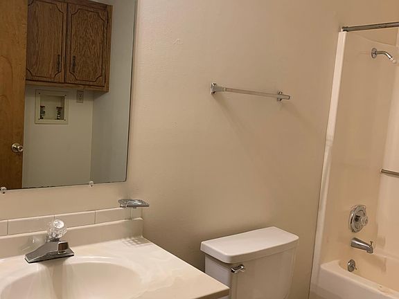 4th image of 832 E Gay St APT A
