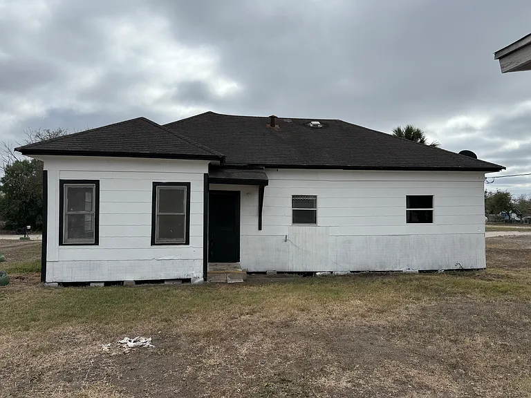422 W Johnston Ave — Photo 14