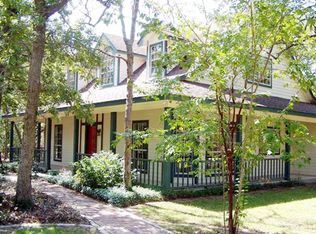 128 Forest Dr, Elgin, TX 78621