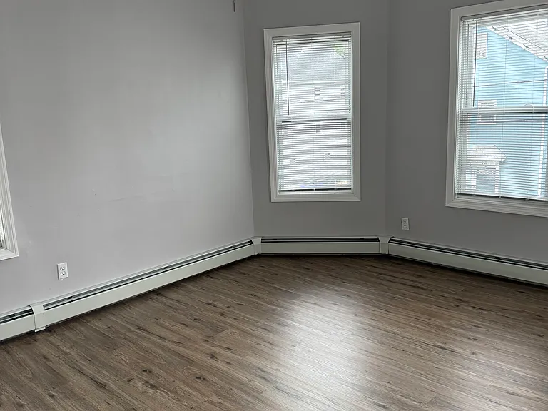 154 Mott St #2 — Photo 15