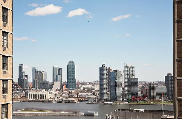 Sold by Compass | media 2