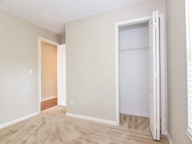 4328 Venice Dr — Photo 13