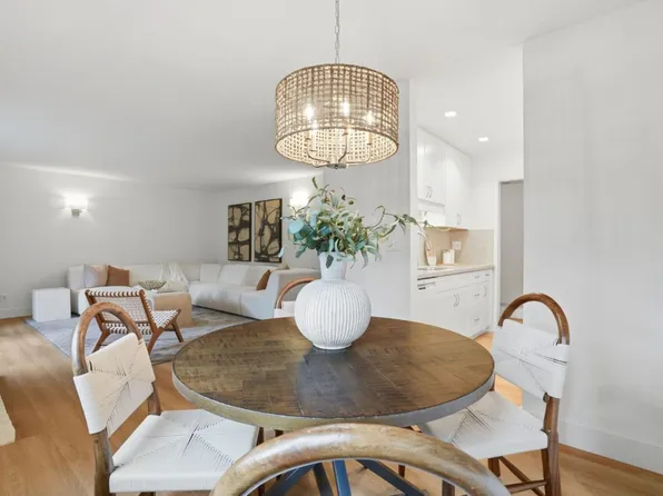 610 Gilbert Ave APT 32, Menlo Park, CA 94025