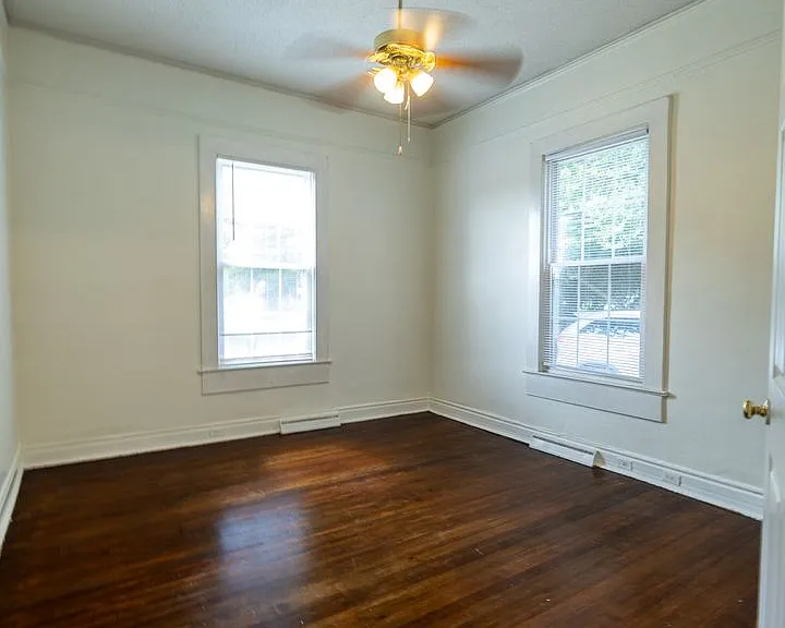 1112 Olympia Ave — Photo 3