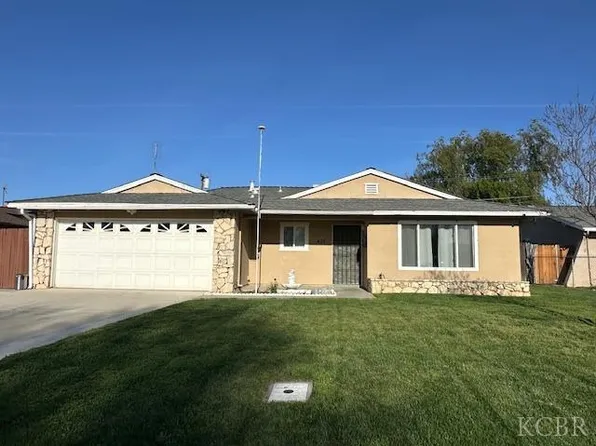 420 W Burlwood Ln, Lemoore, CA 93245