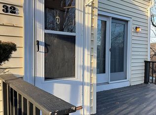 32 Cottage St, Johnston, RI 02919