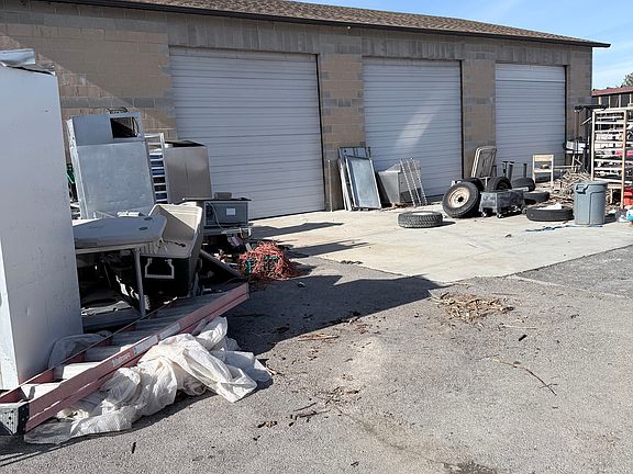 2nd image of 2908 W Leisure Cir
