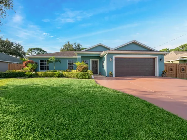 521 SE Voltair Terrace, Port St Lucie, FL 34983