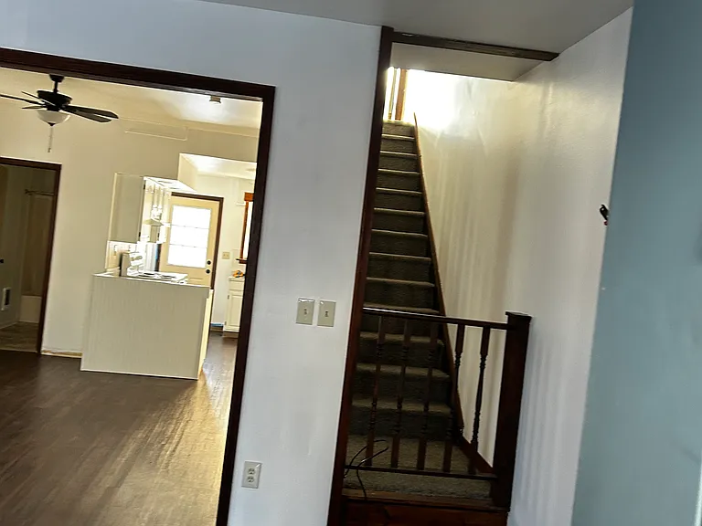 1329 Walnut Dr — Photo 5