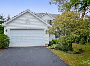 490 W Wildspring Rd, Round Lake, IL 60073